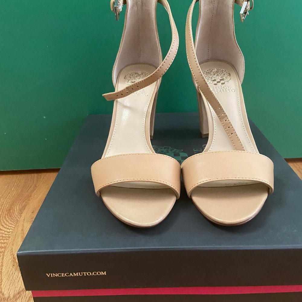 Vince Camuto Sandals Nude Burnished Calf Size 7.5